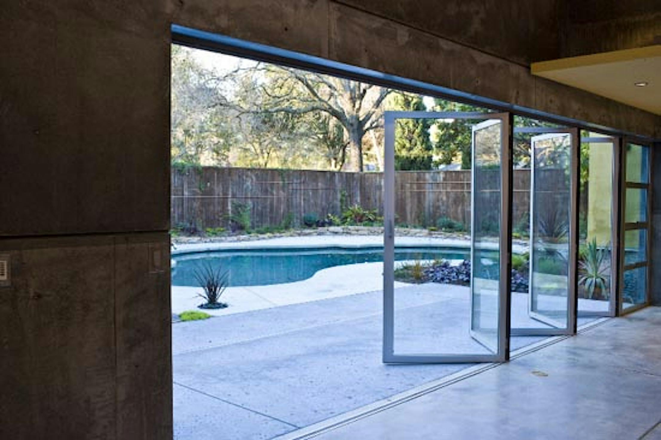 Folding-Glass-Wall-Systems