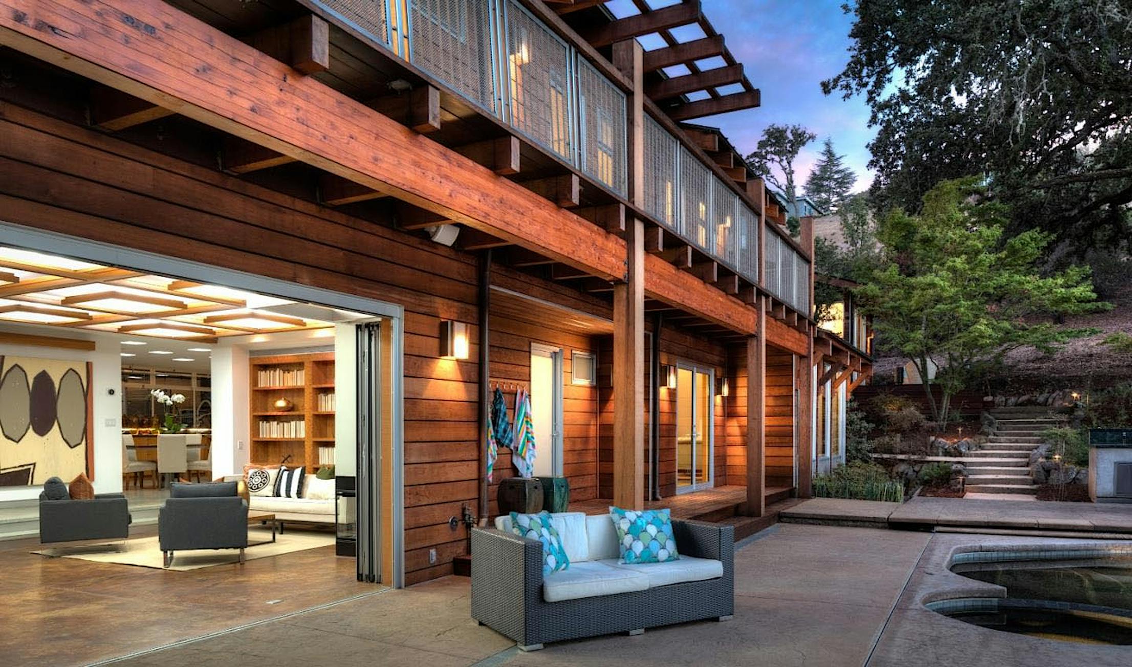 NanaWall opening glass walls