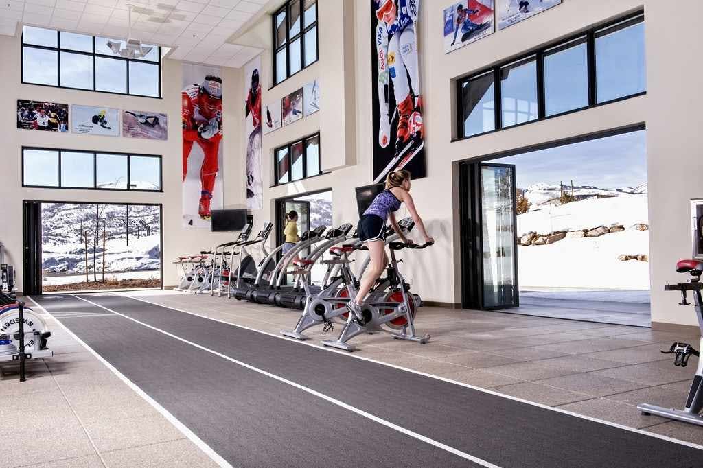 U.S.-Ski-Team-facility-with-NanaWall-systems-to-bring-in-healthy-air