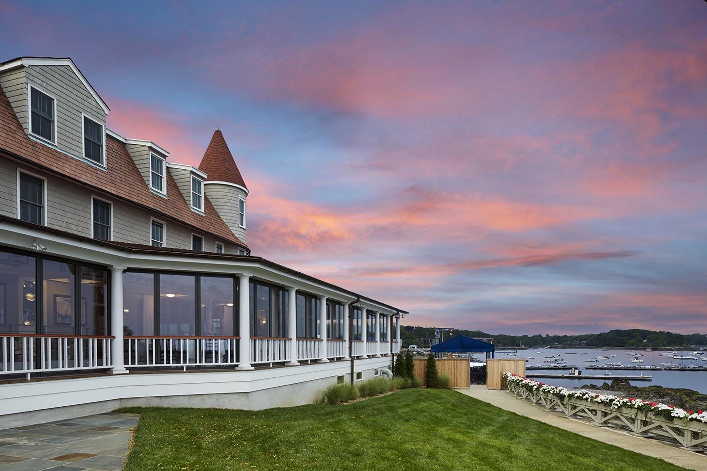 Sliding glass walls in Larchmont Yacht Club