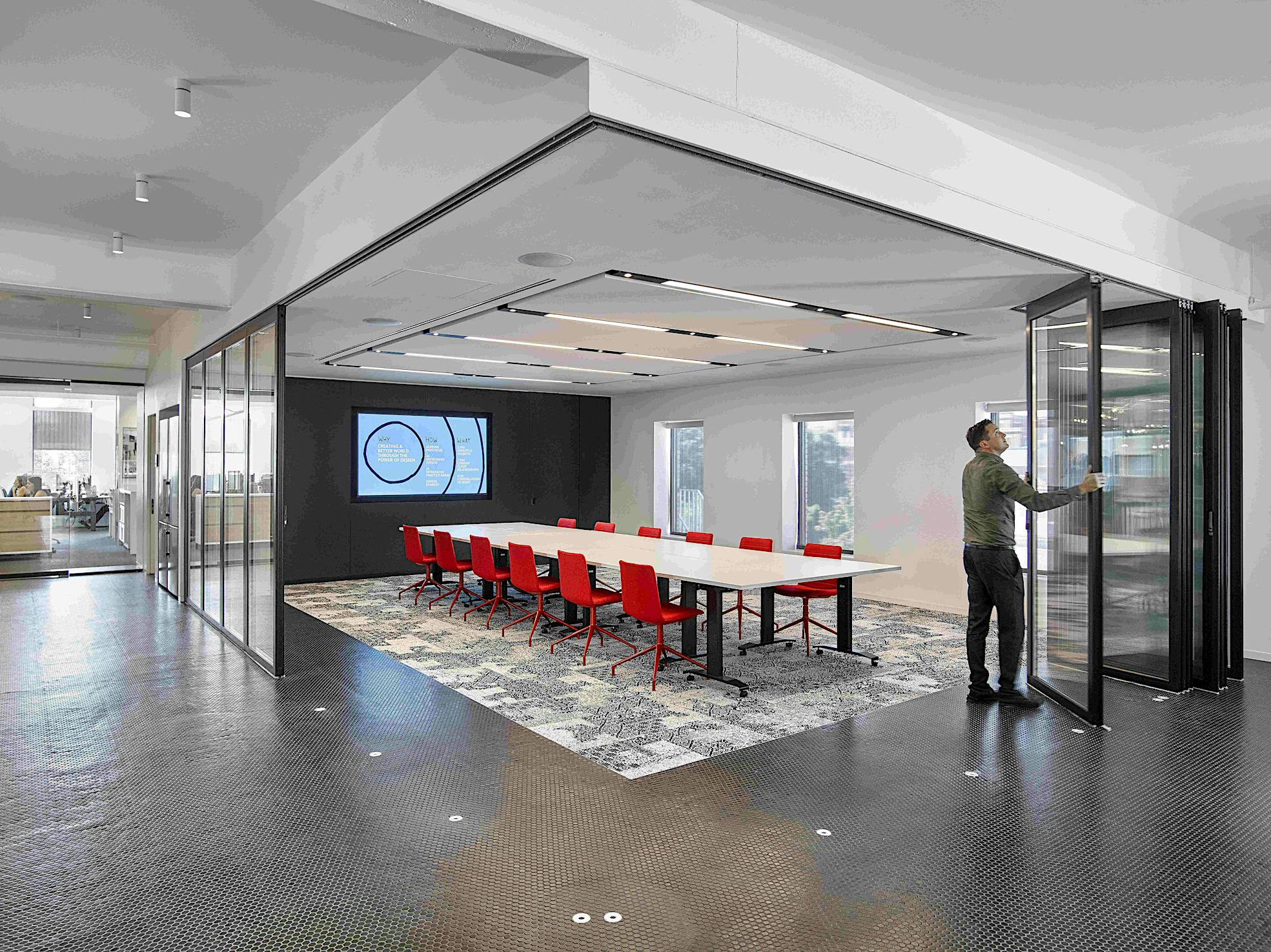 NanaWall-system-used-for-flexible-space-in-office-design