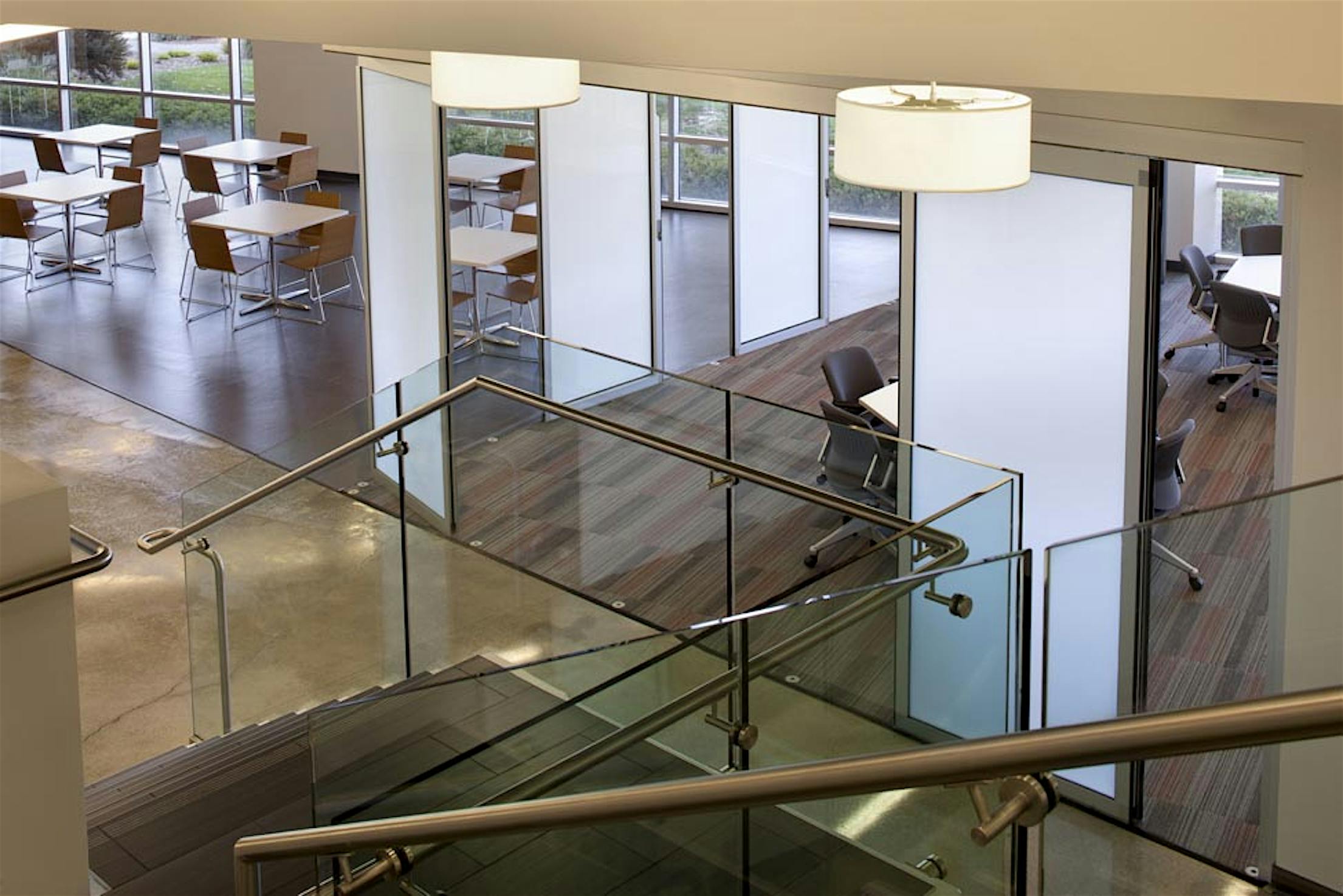 interior-glass-doors-can-be-private