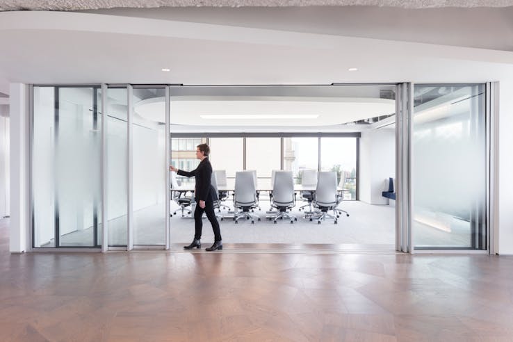 commercial-interior-glass-doors-in-the-workplace
