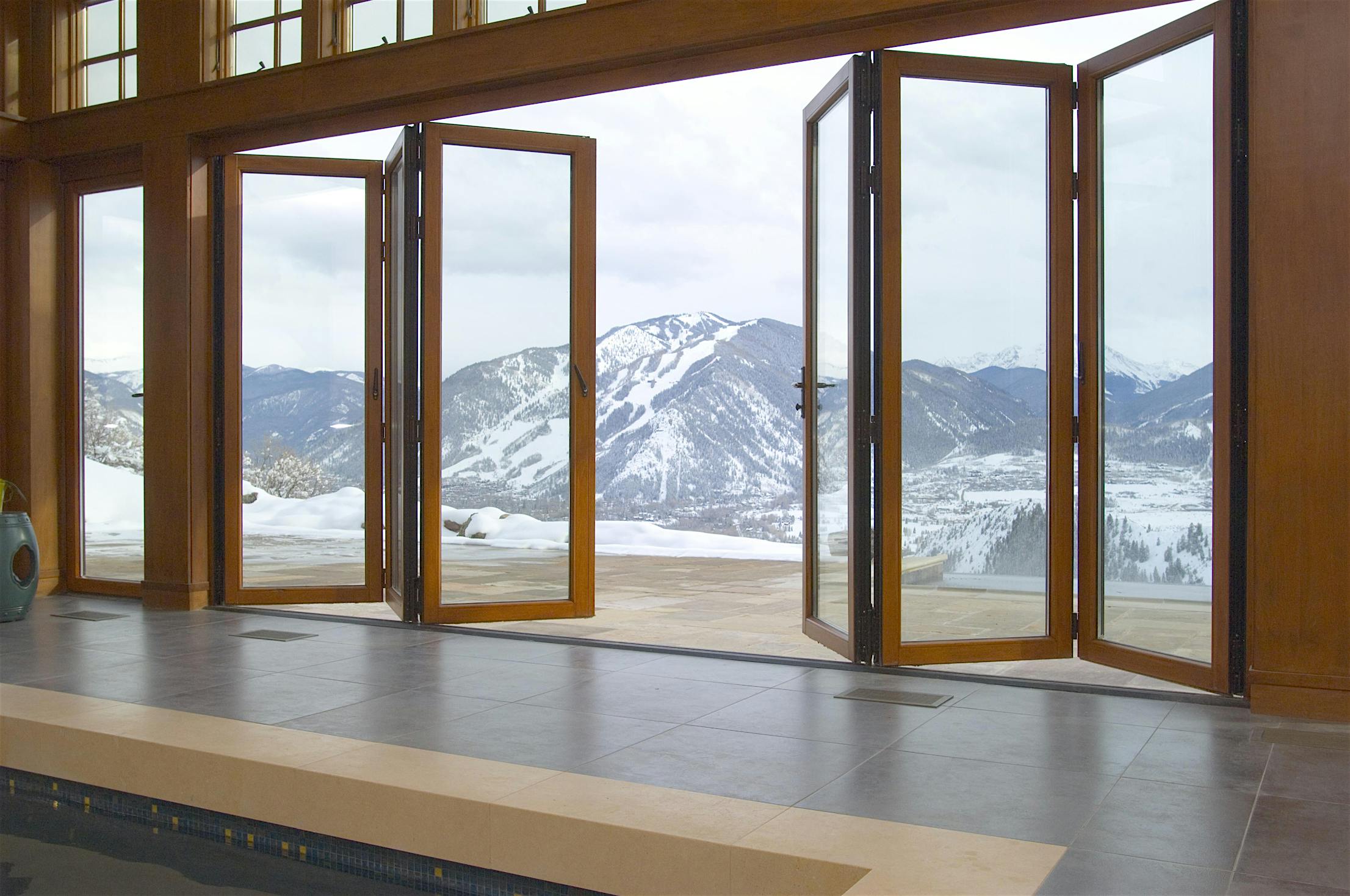 NanaWall clad folding doors