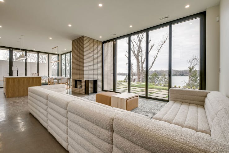 Residential waterfront glass walls