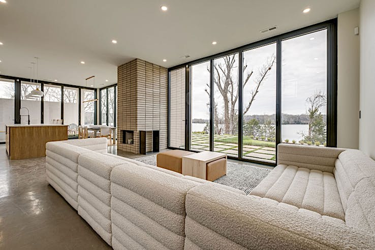 Residential waterfront glass walls