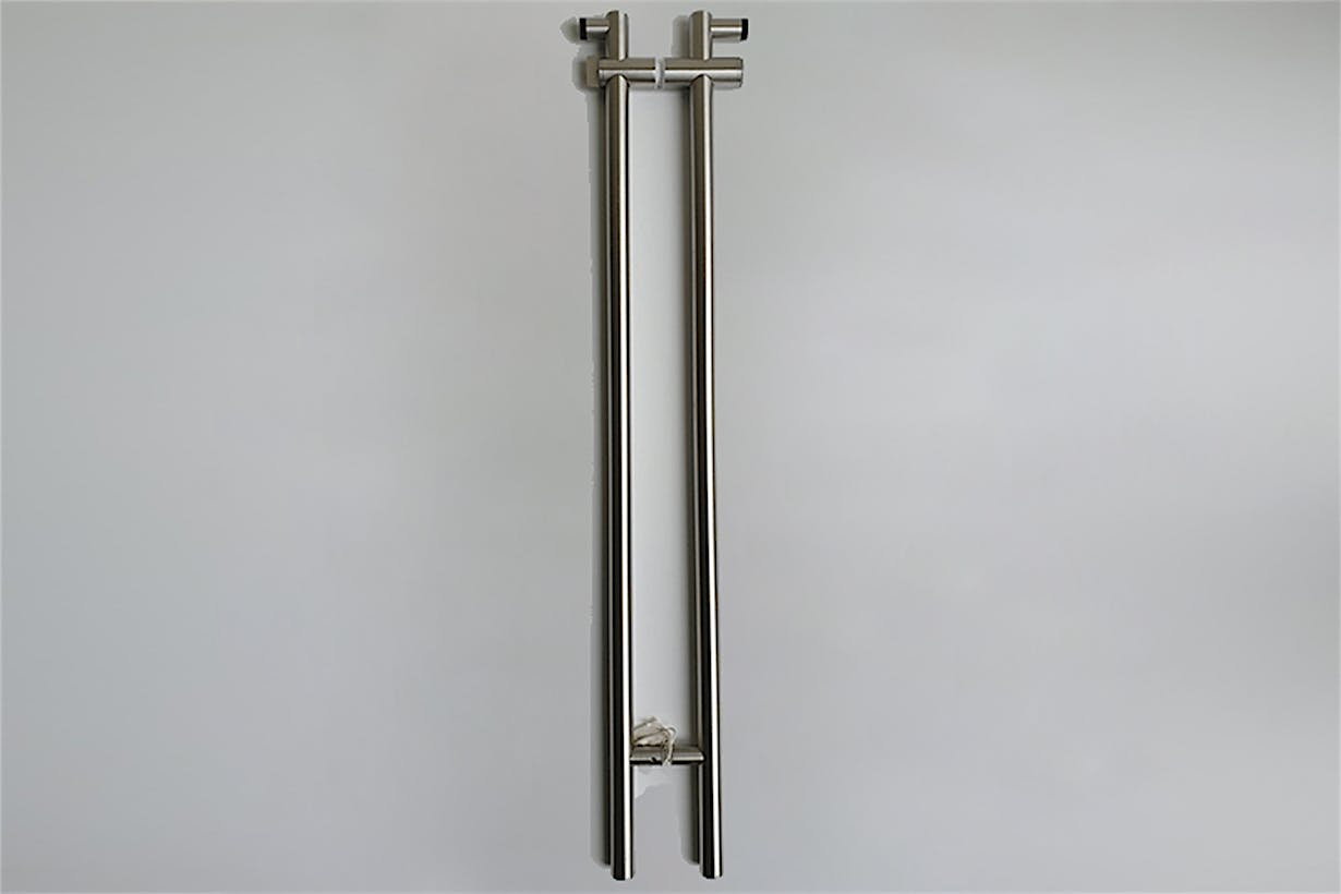 Locking Ladder Pull Handle