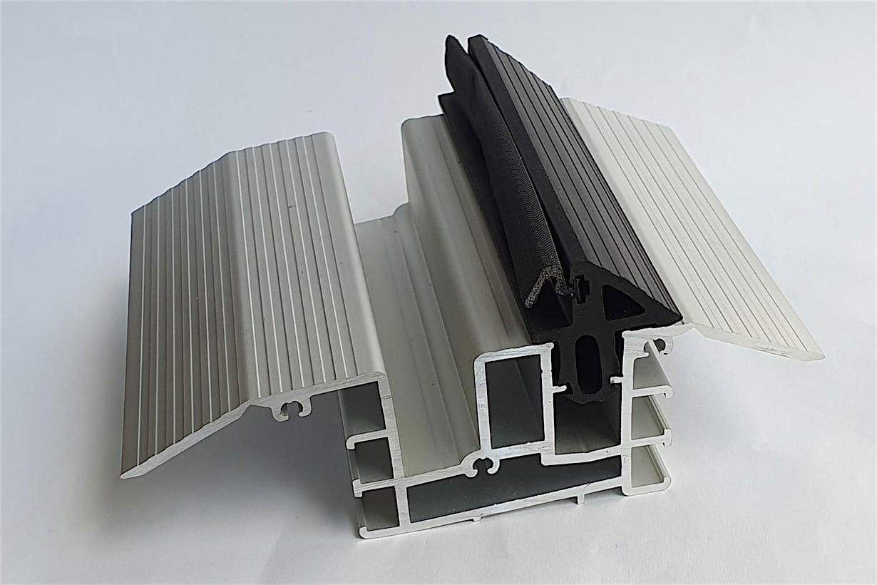 SL45 - Low Profile Saddle Sill with Universill® - Outswing