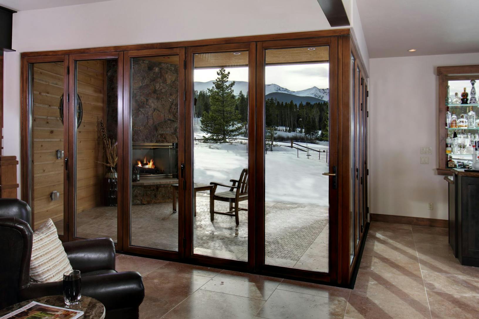 WD65 wood framed inward corner folding glass walls - Closed interior