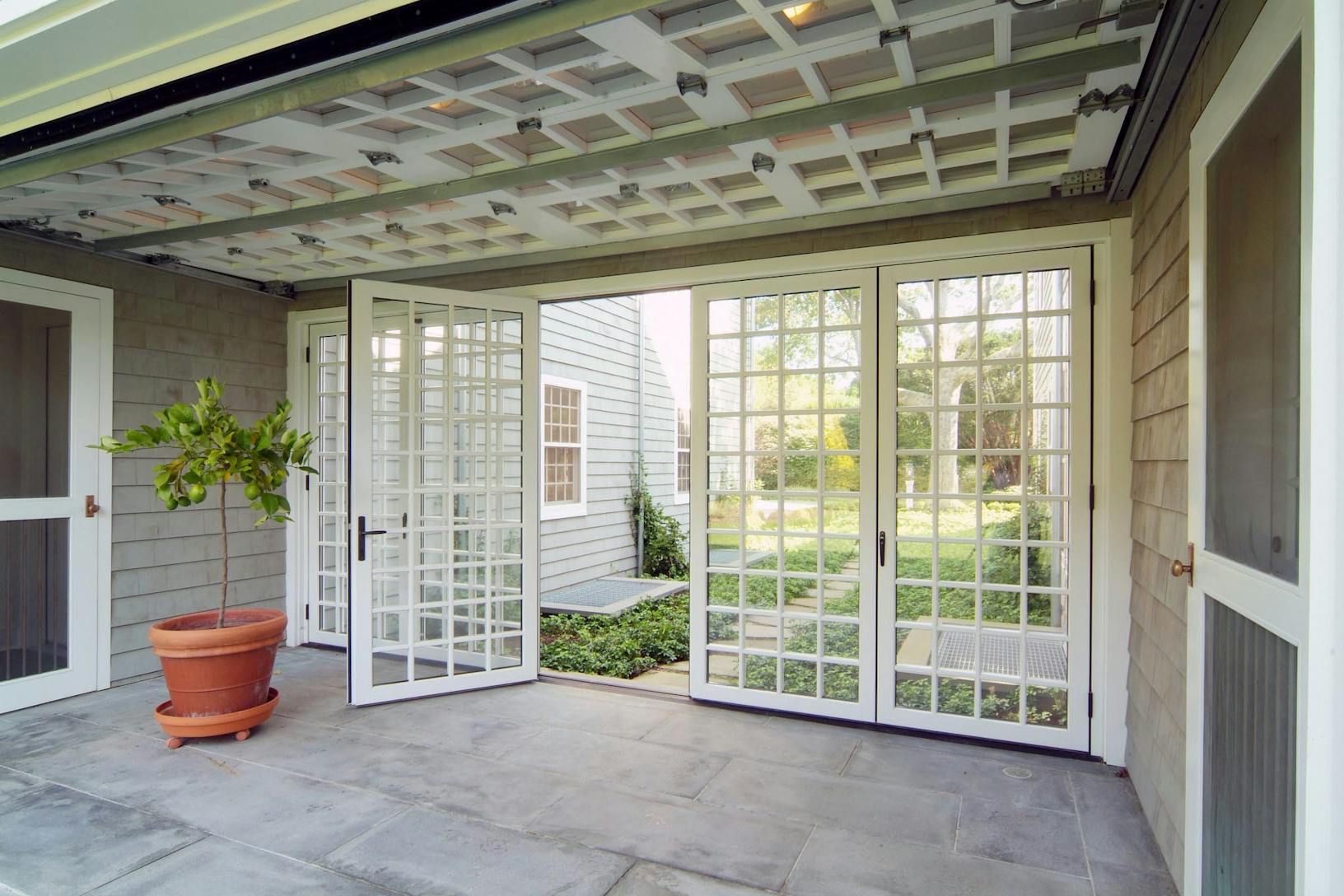 WD65 residential French style folding doors - Closed exterior