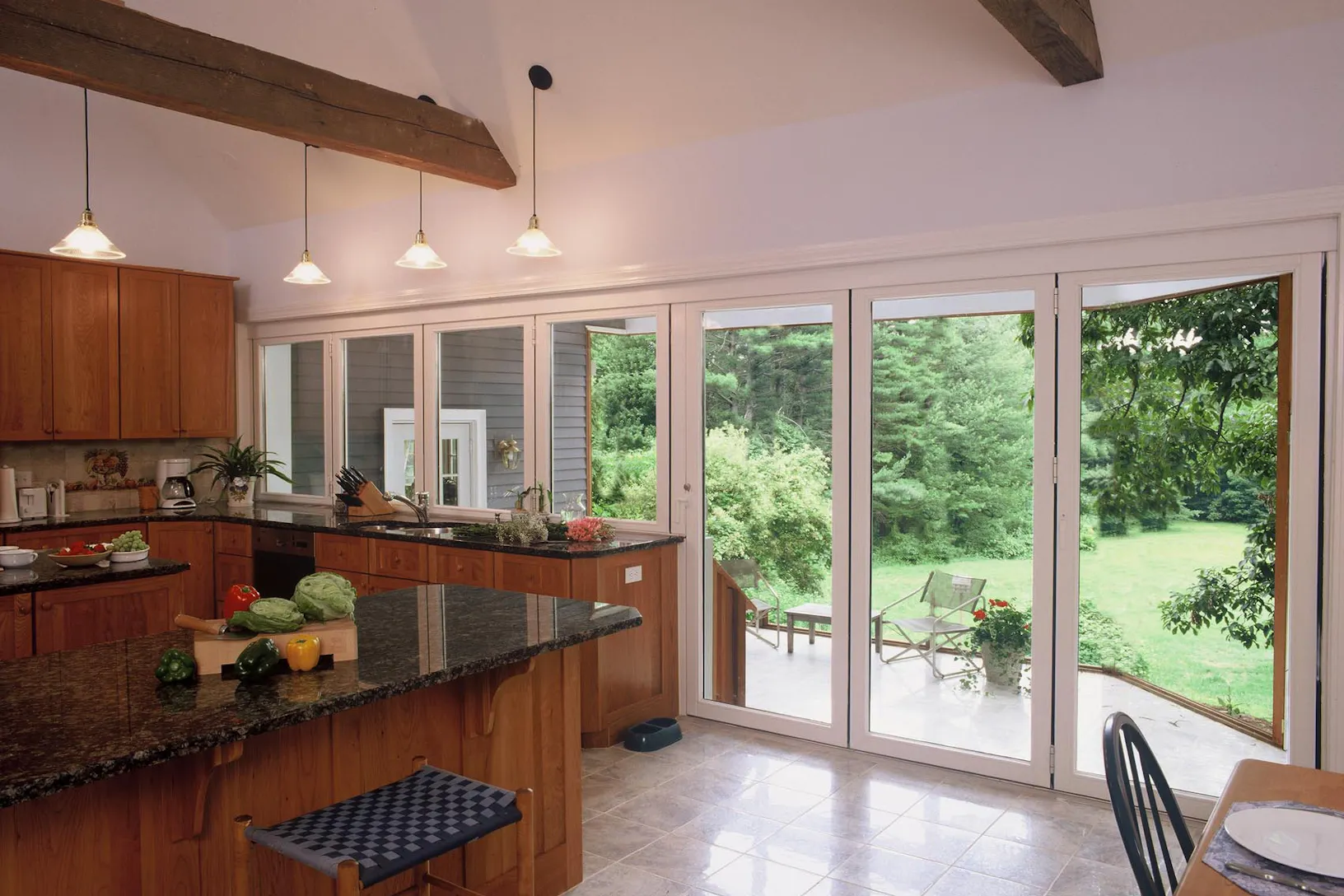 Indoor outdoor Kitchen | NanaWall