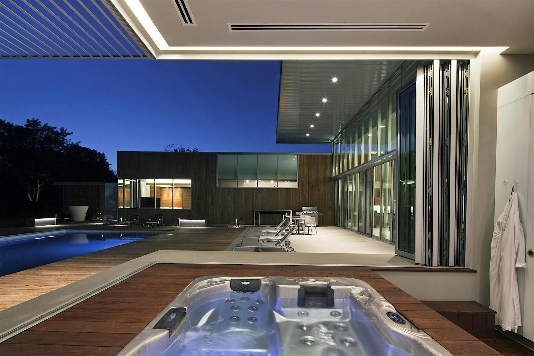 Cornerless folding doors, Open corner folding door, Corner less folding doors, Zero Post Corner System,Cornerless Folding Systems