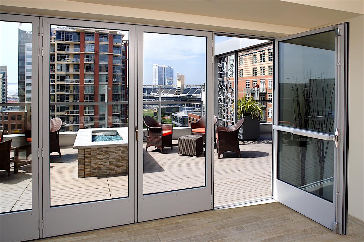 NanaWall Non-standard Commercial Locking Options - Folding