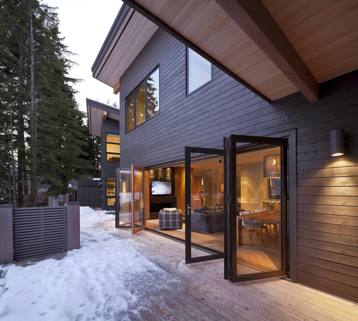 NW Clad 740 Folding patio doors performing on snow - closed exterior