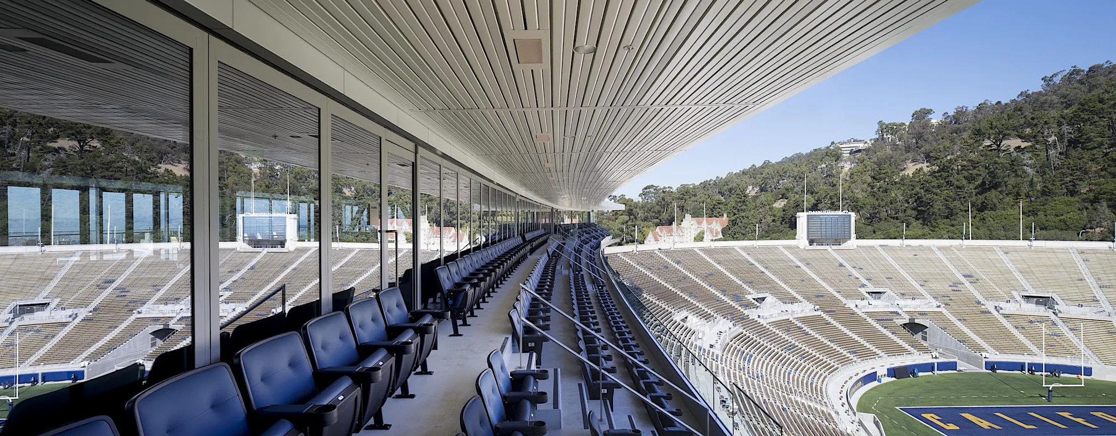 Stadium Glass Railing Sports Venues Interior Glass Wall Partitions | NanaWall