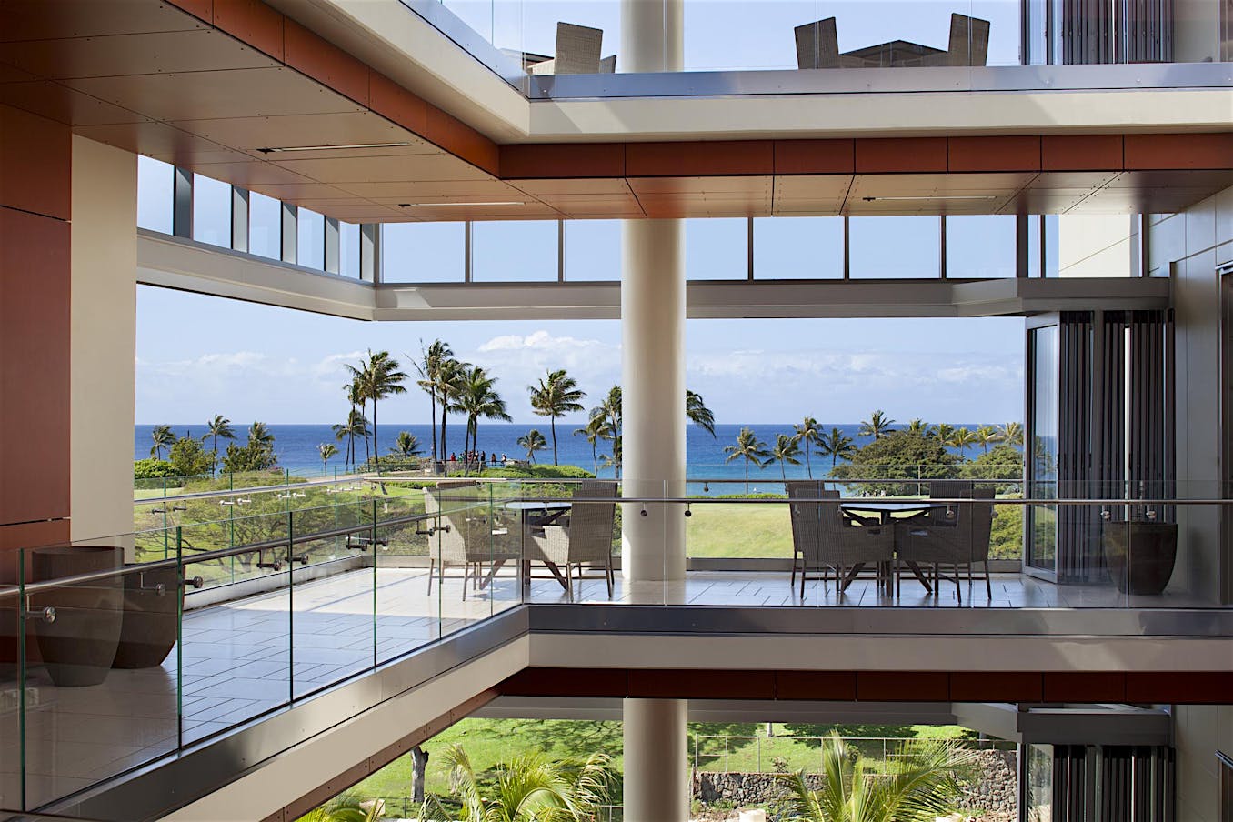 Stacking Glass Doors | NanaWall