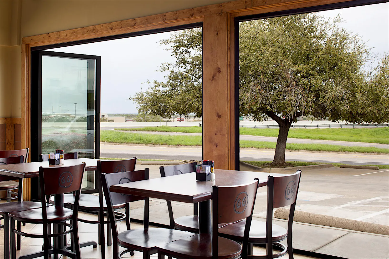 Genghis Grill | NanaWall