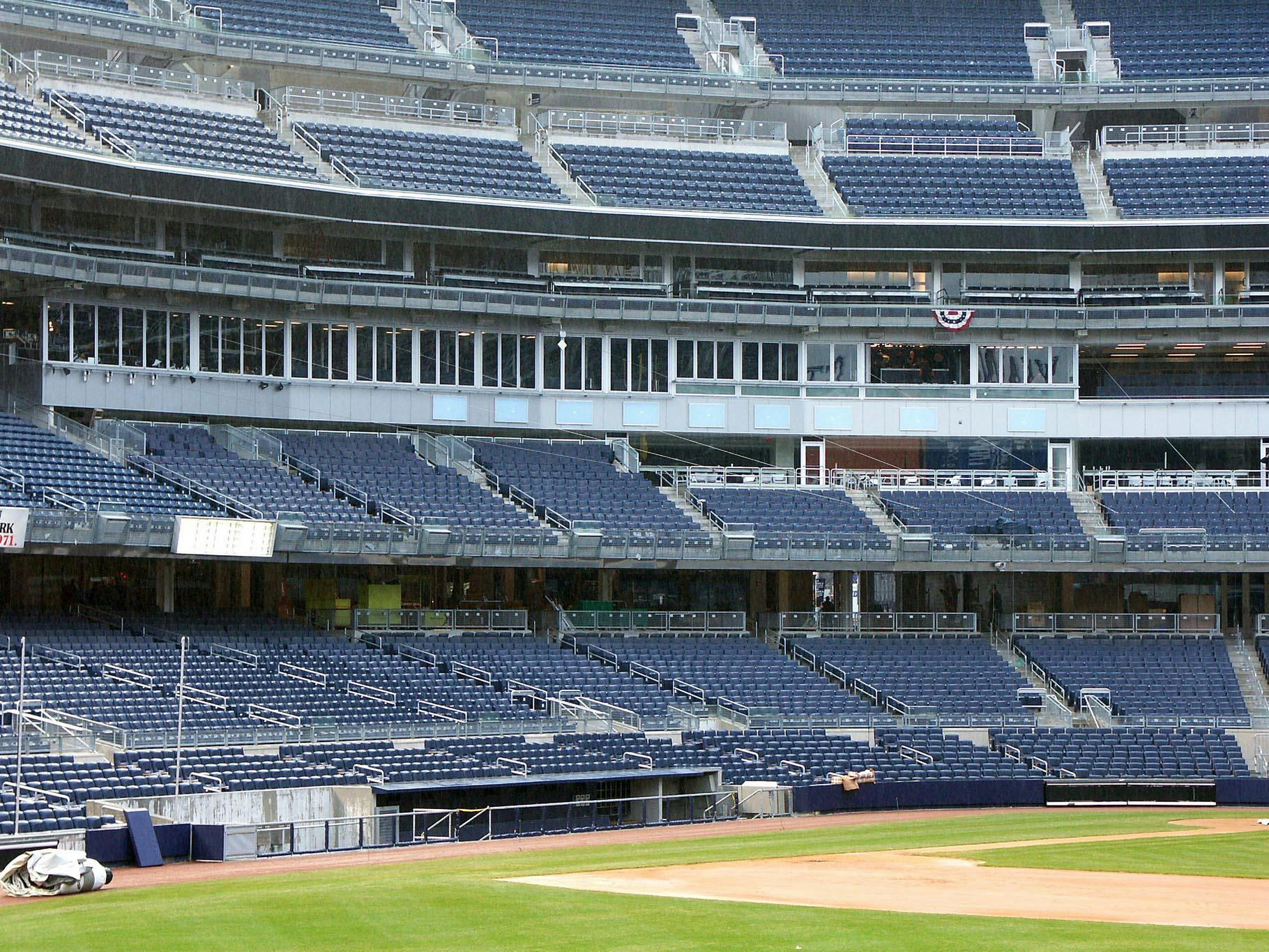 New York Yankees Stadium | NanaWall