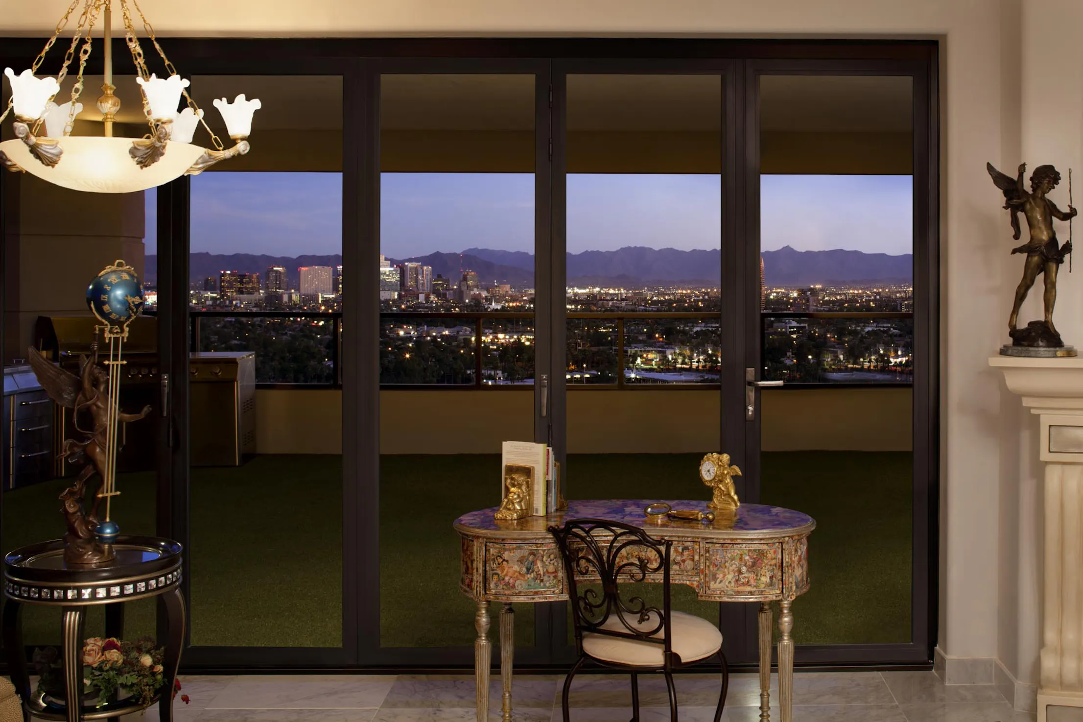 4-bedroom penthouse to rent €3.200 - bazaraki.com