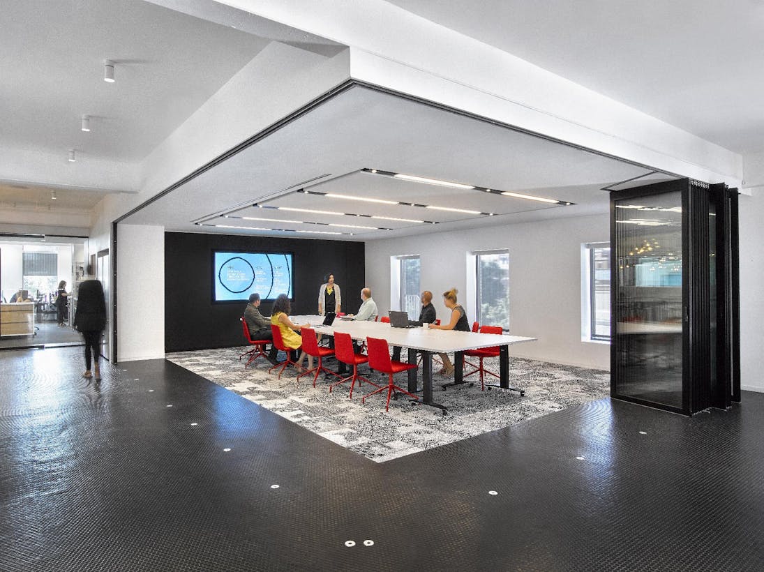 Contemporary Office Design Unobstructed Glass Wall Opening