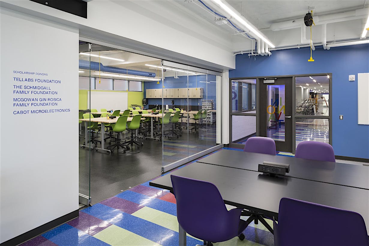 Classroom with PrivaSEE Sliding Glass Walls - Swing Doors