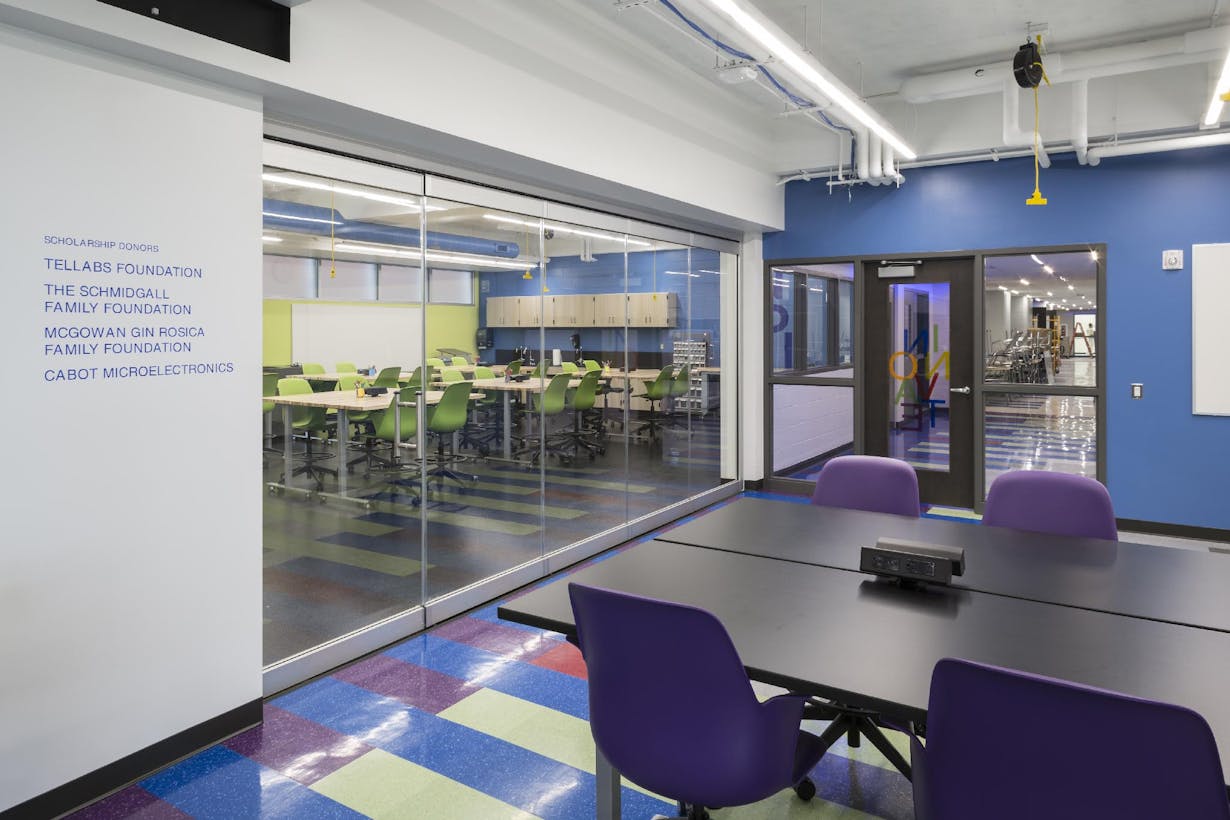 Classroom with PrivaSEE - Closed Sliding Glass Walls 