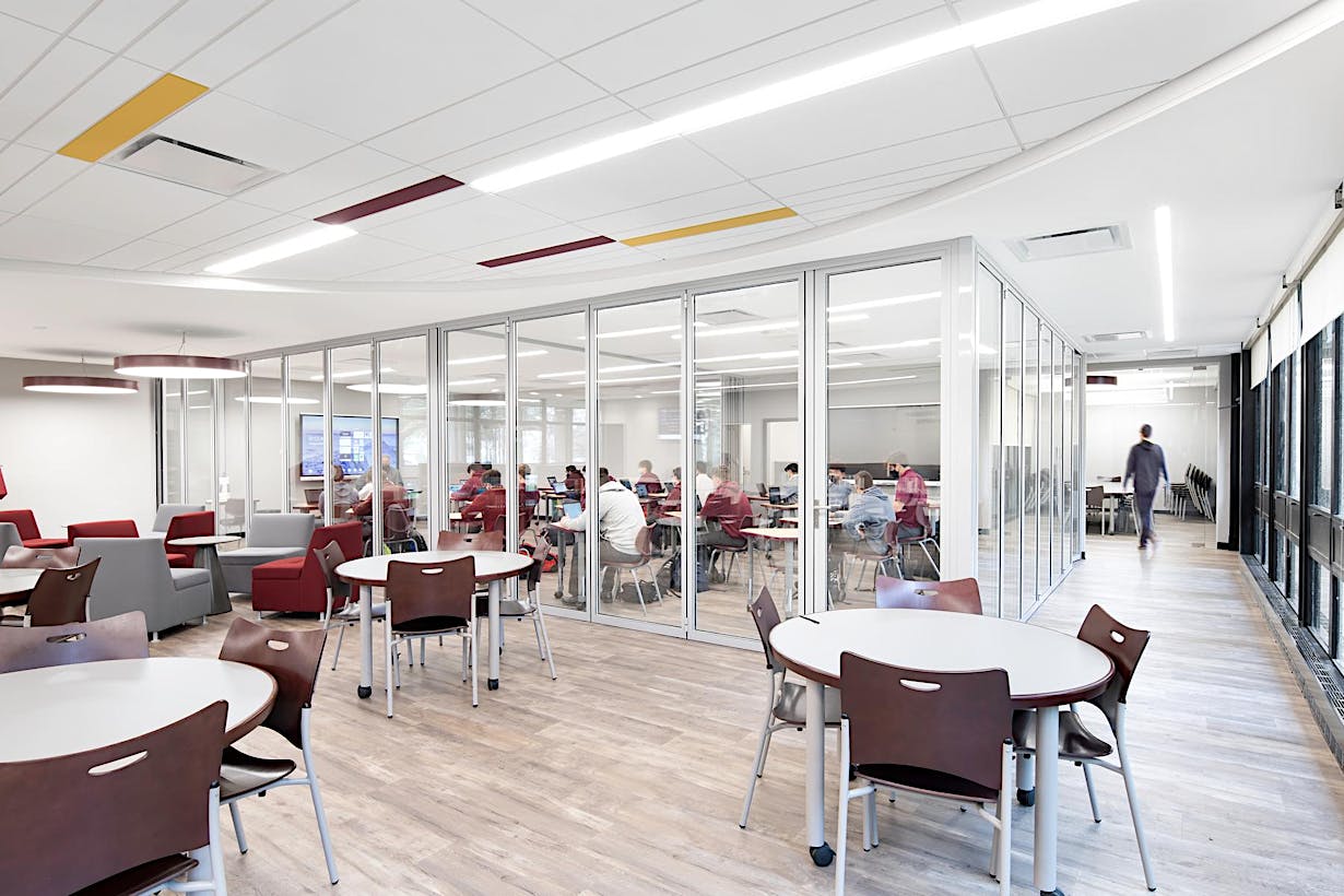 Classrooms with Glass Walls - Folding