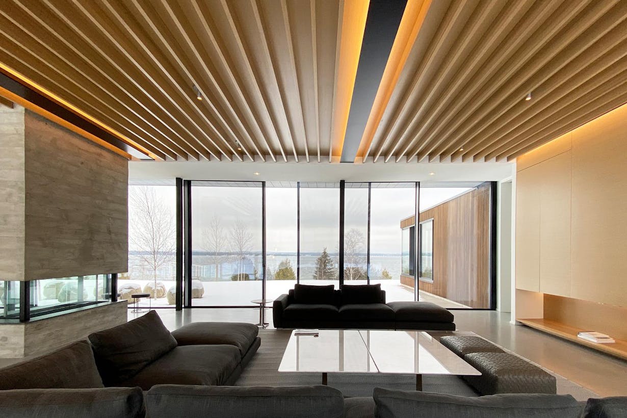Large Living Room with Minimal Glass Walls Design - cero Sliding