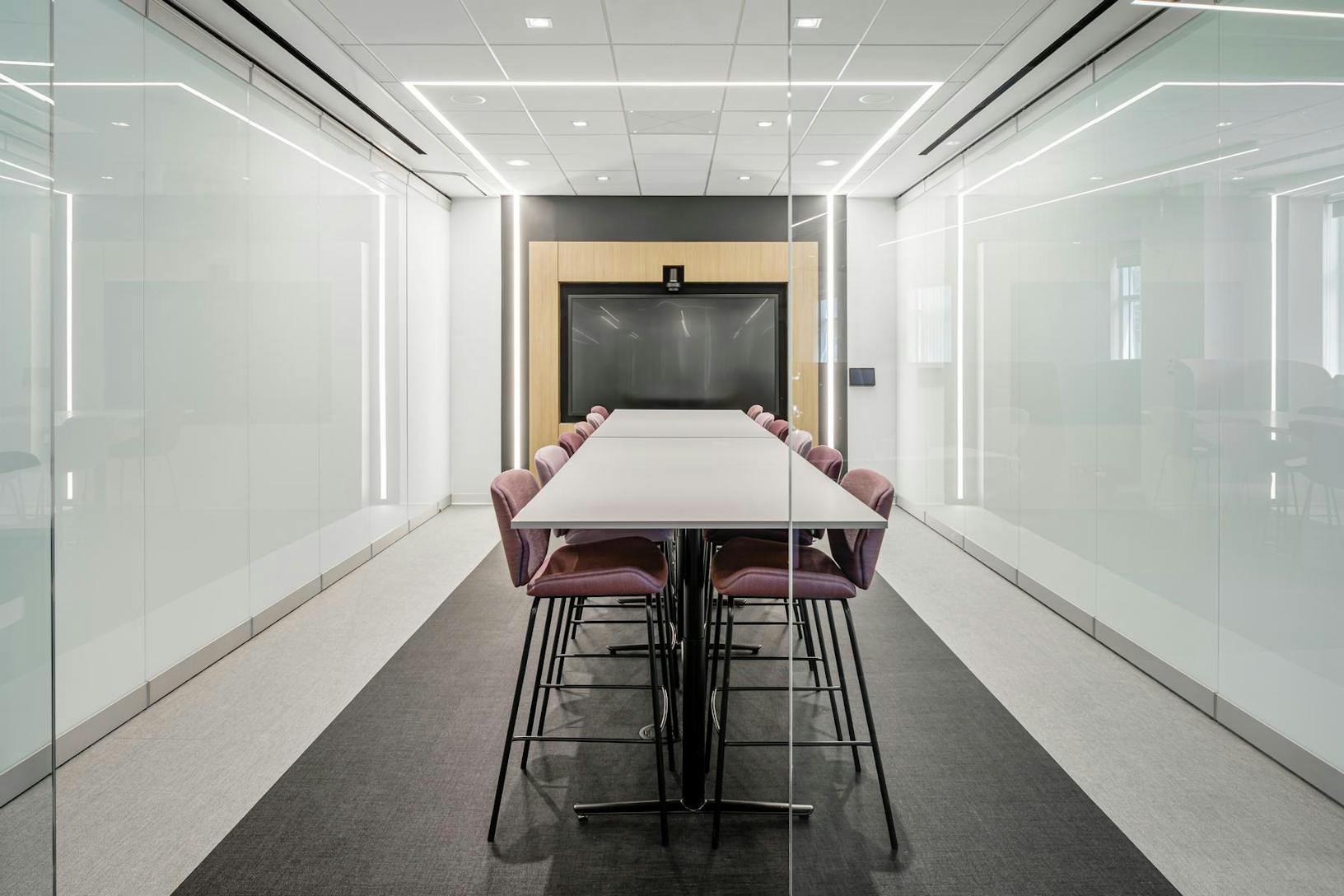 HSW75 Office conference room with white all glass walls