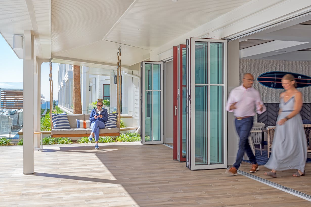 Weather-performing opening glass wall systems at the Del Coronado Hotel
