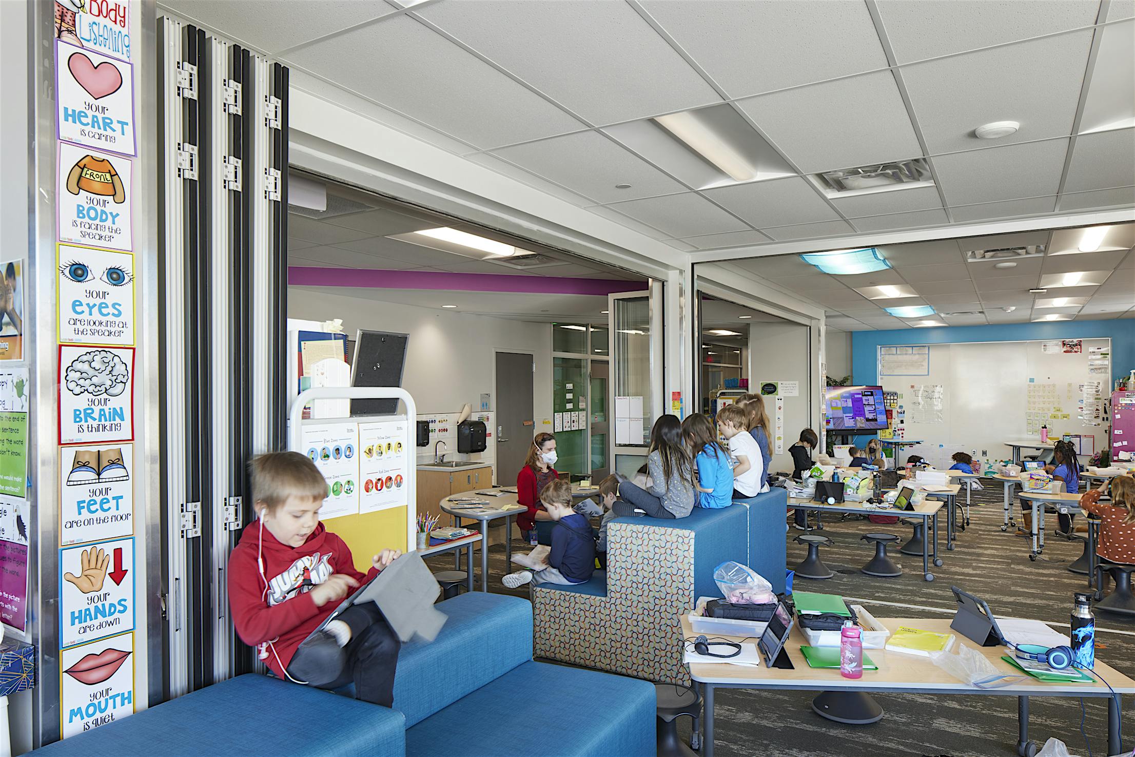 Centerview Elementary School - Folding