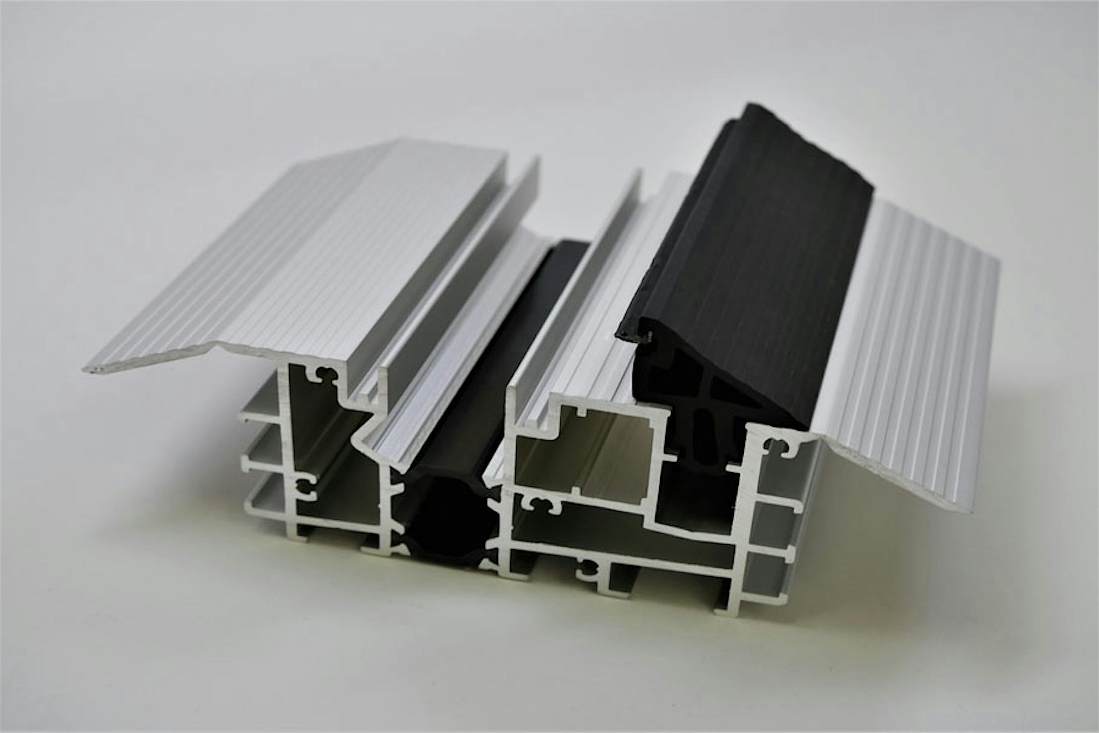 Low Profile Saddle Sill with UniverSILL®-Outswing