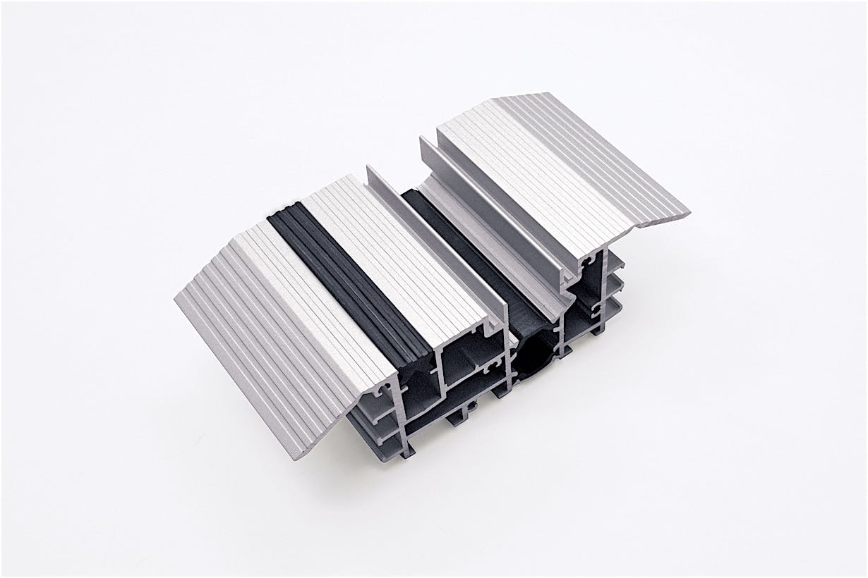 SL60, SL70, SL73 Low Profile Saddle Sill | NanaWall