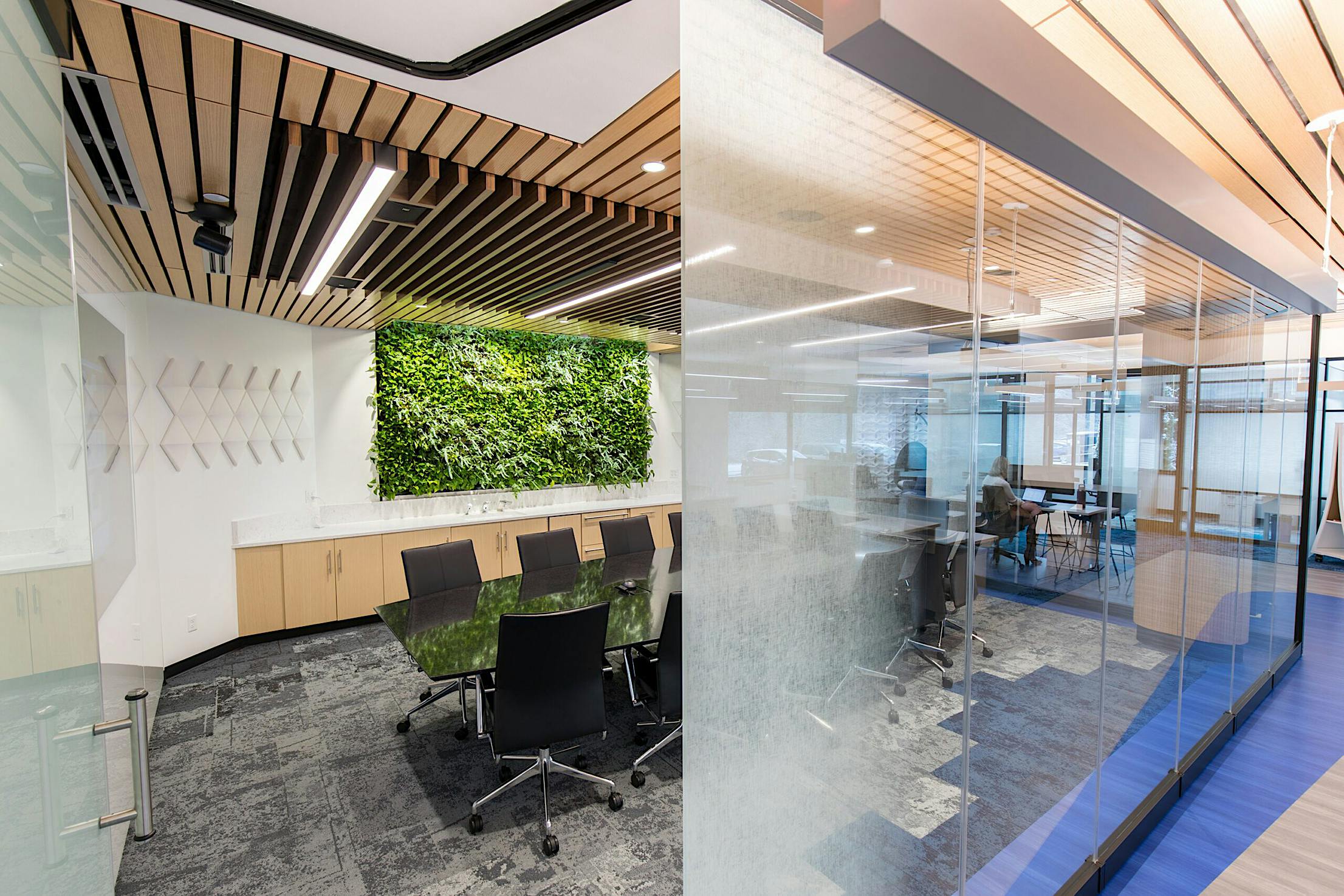 Frameless acoustically rated Interior Glass Wall Partitions