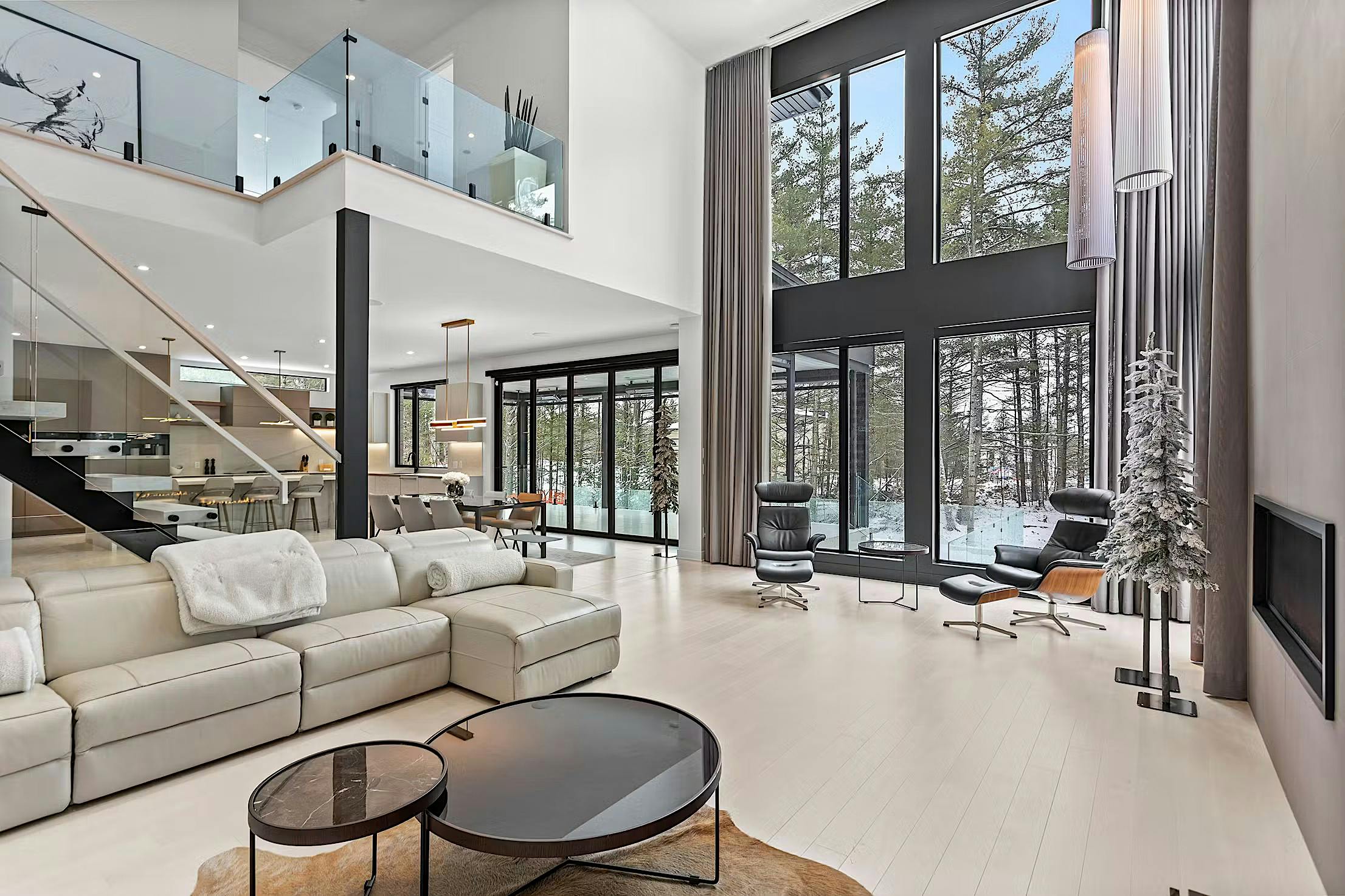 NanaWall cold weather opening glass doors
