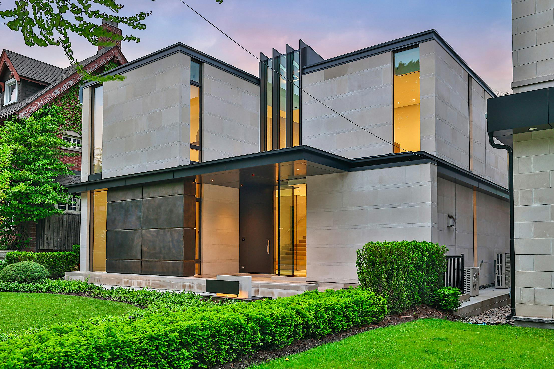 Infinity House with NanaWall cero minimal sliding glass wall