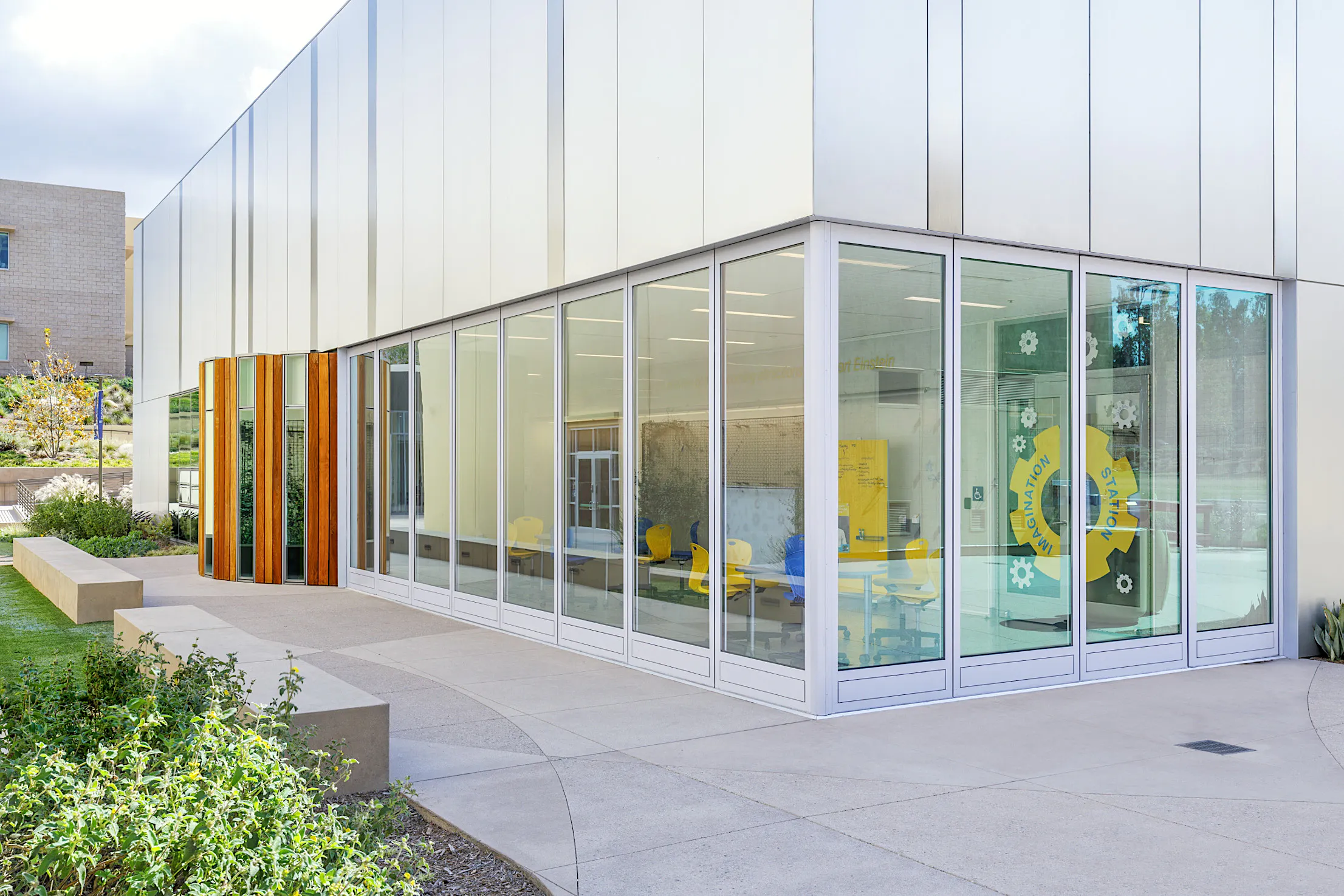 How Operable Glass Systems Transform Modern Learning Environments ...